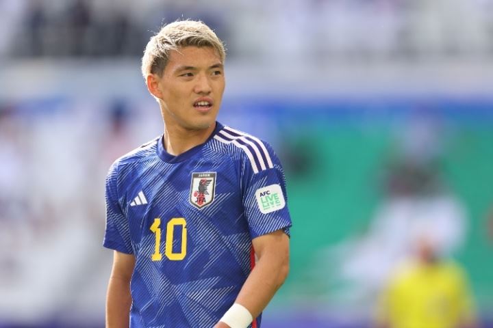 该买谁？图片报：应对埃基蒂克离队，法鹰可能签下堂安律、麦卡蒂