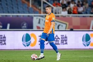 泰山跟队：路易斯-洛佩斯官宣了 替换卡扎尔是最简单的操作