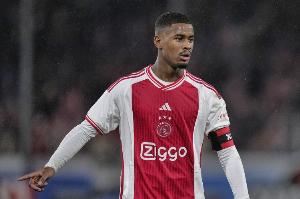 记者：切尔西继续推进哈托转会交易，个人条款不是问题